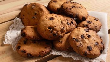 Oatmeal Raisin Cookies