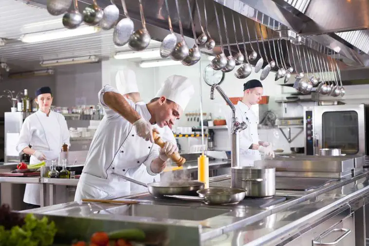 Chefs from Top Restaurants Share Excellent Instant Noodles Dinner Hacks